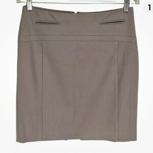 EXPRESS Brown Mini Pencil Skirt - Women’s Size 4 | Mid Rise Zip-Up